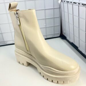 Vionic Waterproof Brand New Boots